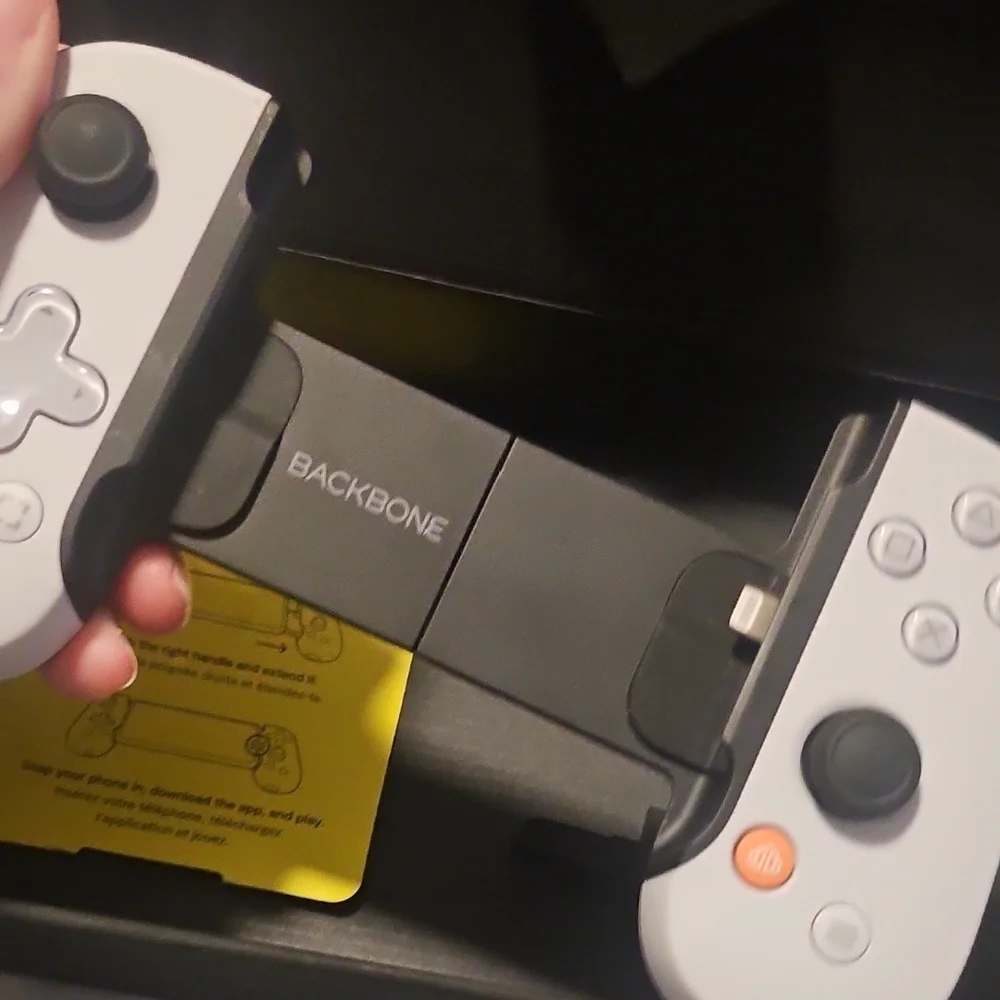 BACKBONE gaming Controller -remote Play. iPhone Compatible Version